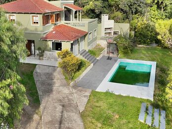 CASA EXCLUSIVA 4 DORMITORIOS | ZONA LA TOMA