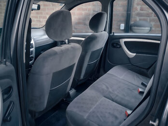 Renault Logan 1.6 Luxe