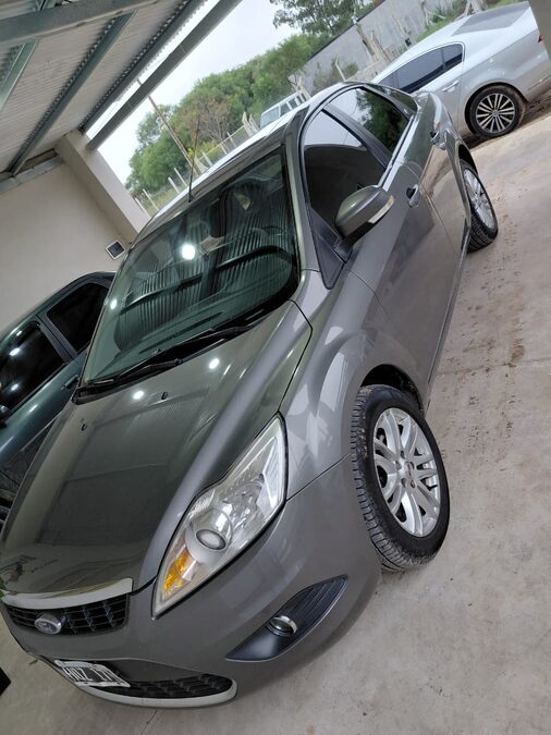 FORD FOCUS GHIA. MOD. 2008 GNC. EXCELENTE ESTADO.
