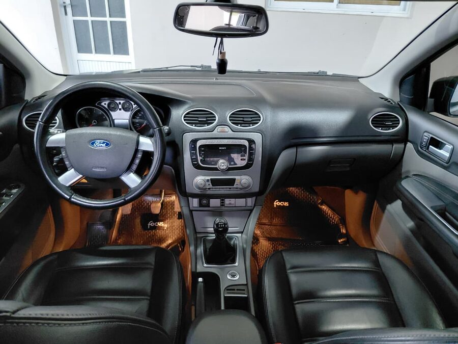 FORD FOCUS GHIA. MOD. 2008 GNC. EXCELENTE ESTADO.