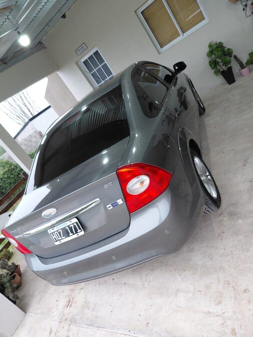 FORD FOCUS GHIA. MOD. 2008 GNC. EXCELENTE ESTADO.