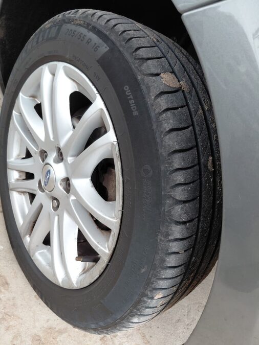 FORD FOCUS GHIA. MOD. 2008 GNC. EXCELENTE ESTADO.