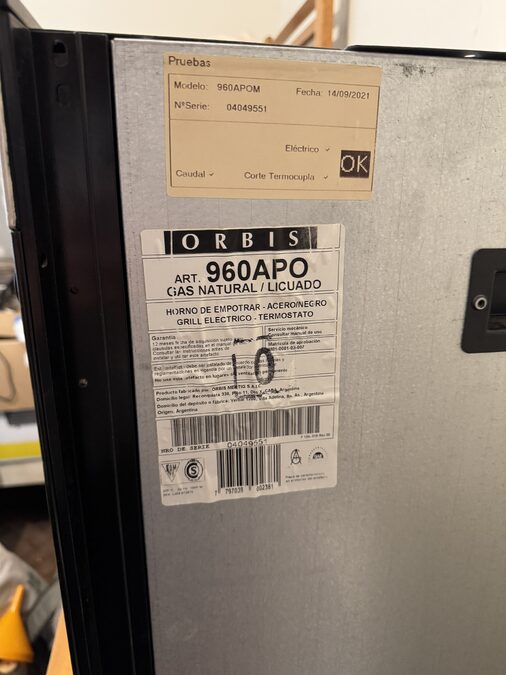 Horno empotrable a gas con grill eléctrico (Multigas) Orbis 960APO 70L acero