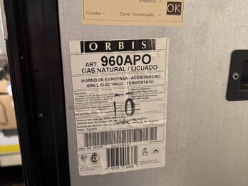 Horno empotrable a gas con grill eléctrico (Multigas) Orbis 960APO 70L acero