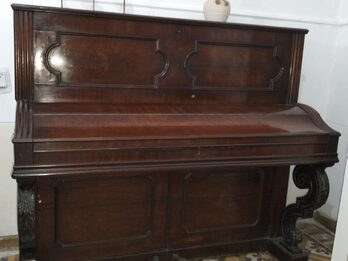 VENDO o PERMUTO PIANO K. Bord francés vertical año 1880