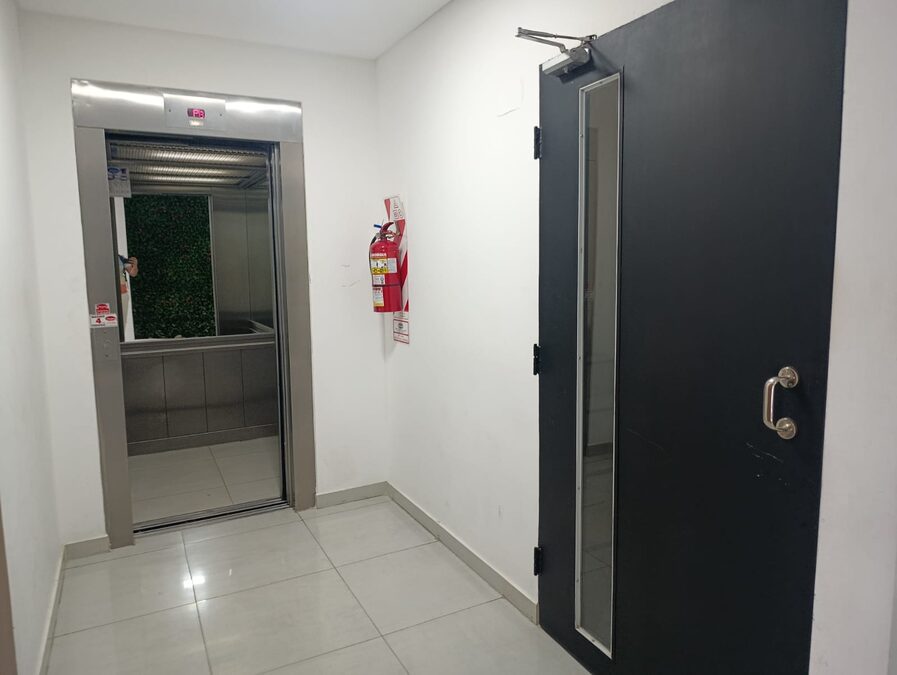 Departamento Moderno Muy Buena Ubicación Con Cochera