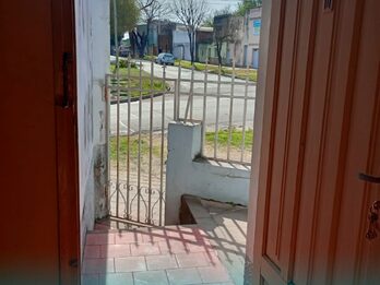 ALQUILO CASA 1 DORMITORIO