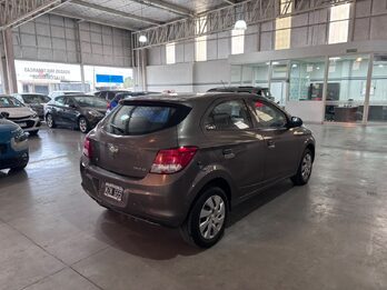 ONIX 1.4 LT MT 5P - AÑO 2013 - 136.273KM