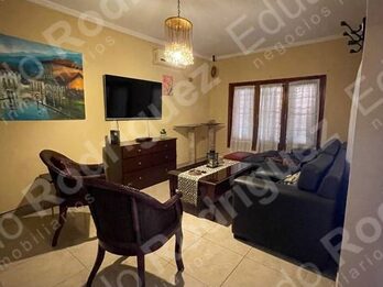 En venta excelente chalet – calle Estado de Israel