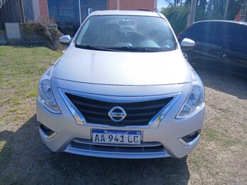 Nissan Versa Advance 1.6 cadenero