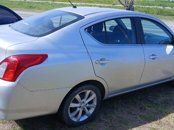 Nissan Versa Advance 1.6 cadenero