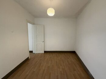 Alquiler Casa 2 dormitorios con cochera – Zona Victoria y Salta