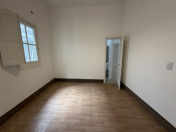 Alquiler Casa 2 dormitorios con cochera – Zona Victoria y Salta