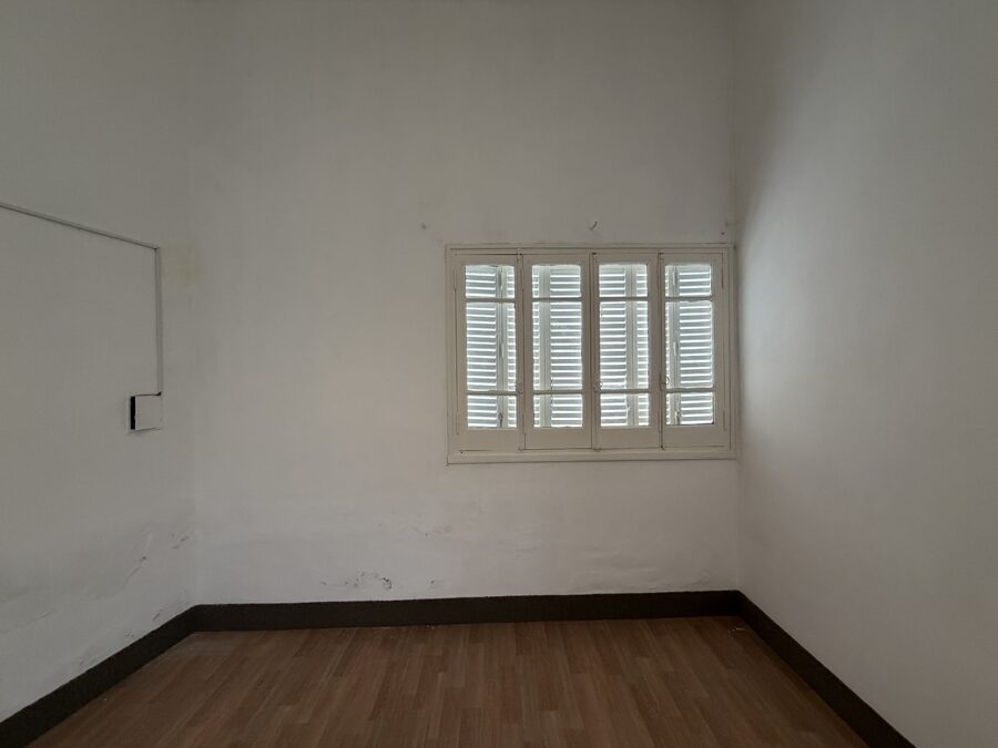 Alquiler Casa 2 dormitorios con cochera – Zona Victoria y Salta