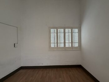 Alquiler Casa 2 dormitorios con cochera – Zona Victoria y Salta