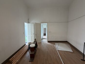 Alquiler Casa 2 dormitorios con cochera – Zona Victoria y Salta