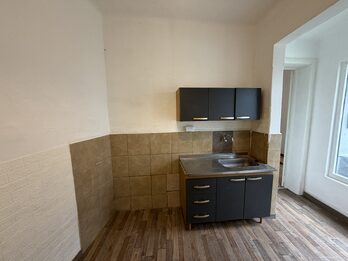 Alquiler Casa 2 dormitorios con cochera – Zona Victoria y Salta