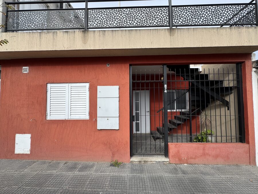 ALQUILER - DEPARTAMENTO 1 DORMITORIO CON PATIO SECO