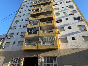 ALQUILER – Depto 3 dormitorios con cochera | Zona Casa de Gobierno / Facultades