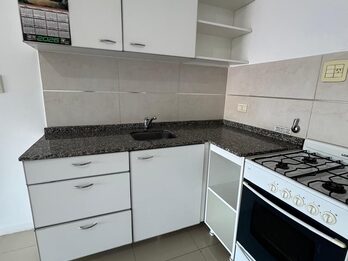 Alquiler departamento de 1 ambiente – Zona Santa Cruz y Uruguay