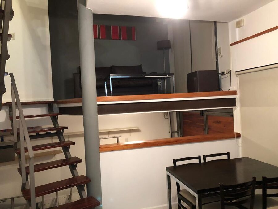 Alquilo casa sobre calle Pascual Palma