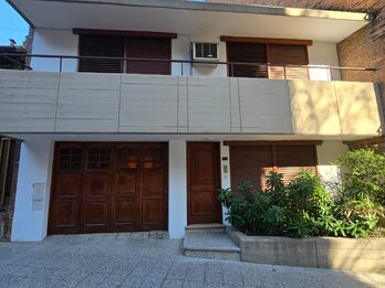 ALQUILO CASA ZONA PARQUE