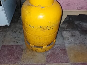 VENDO 2 GARRAFAS