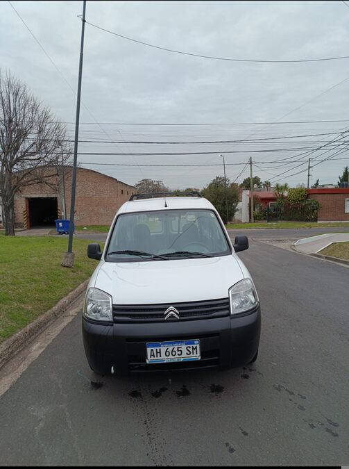VENDO CITROEN BERLINGO 2025
