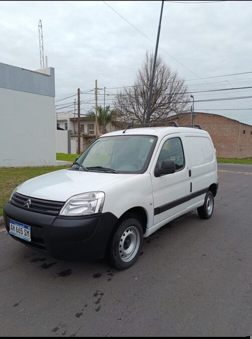 VENDO CITROEN BERLINGO 2025