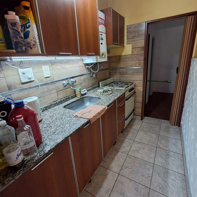 ALQUILO CASA 3 DORM,COCHERA 3 AUTOS ZONA PARQUE MAININI