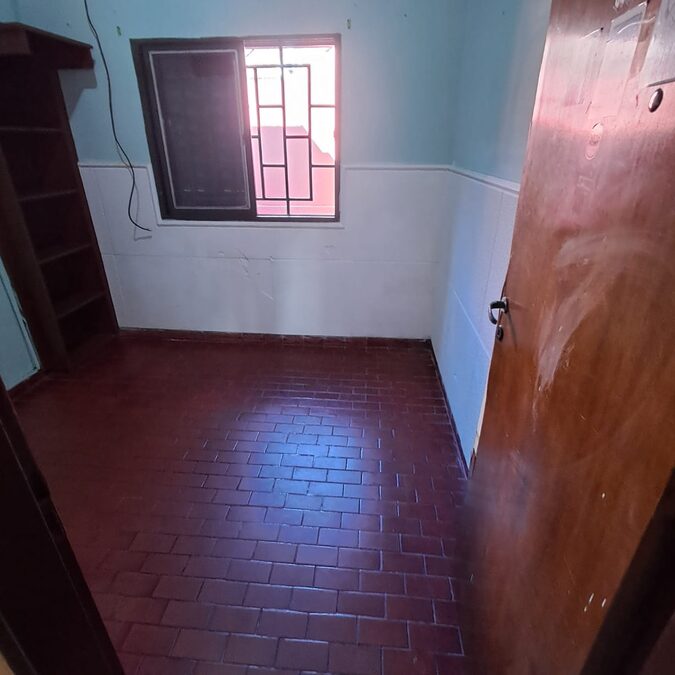 ALQUILO CASA 3 DORM,COCHERA 3 AUTOS ZONA PARQUE MAININI