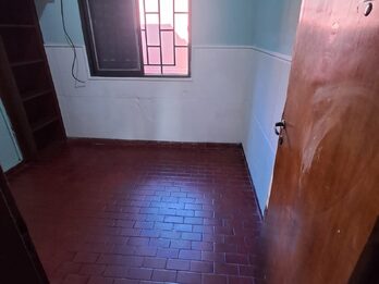ALQUILO CASA 3 DORM,COCHERA 3 AUTOS ZONA PARQUE MAININI