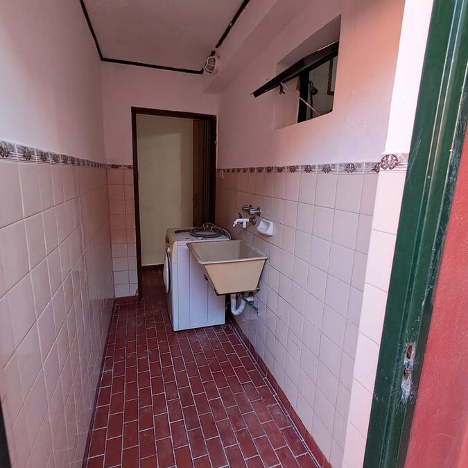 ALQUILO CASA 3 DORM,COCHERA 3 AUTOS ZONA PARQUE MAININI
