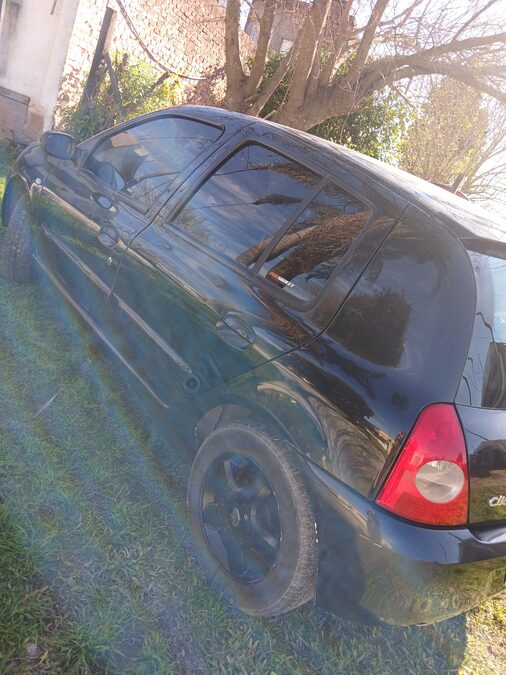 Vendo Renault Clio mod. 2006