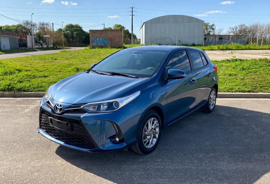 Vendo Toyota Yaris XLS. Recibo menor valor!