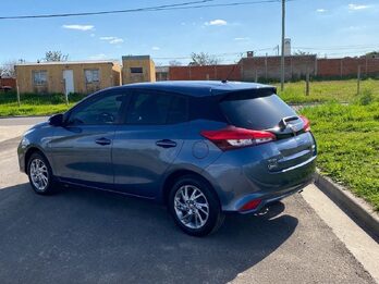 Vendo Toyota Yaris XLS. Recibo menor valor!