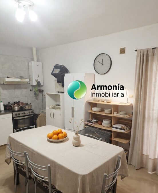 Alquilo duplex 2 dor. Cochera . Caputto y almafuerte