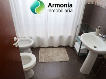 Alquilo duplex 2 dor. Cochera . Caputto y almafuerte