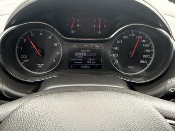 Vendo Chevrolet Cruze 1.4 Turbo | 84.000 km  22.5 millones. Escucho ofertas!!