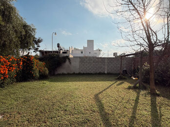 VENTA CASA BARRIO LOS CEDROS!