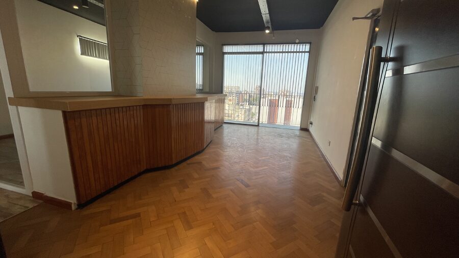 ALQUILER DE OFICINA CON VISTA AL RIO!