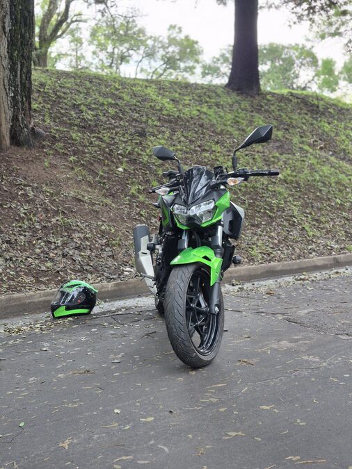 Kawasaki Z400 2022