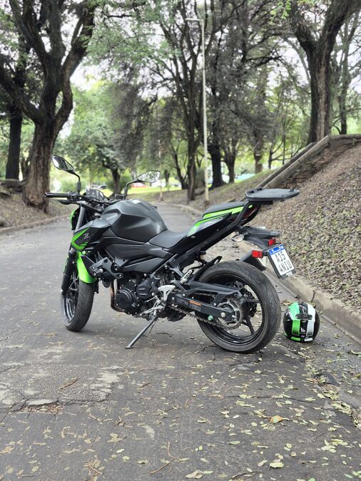 Kawasaki Z400 2022