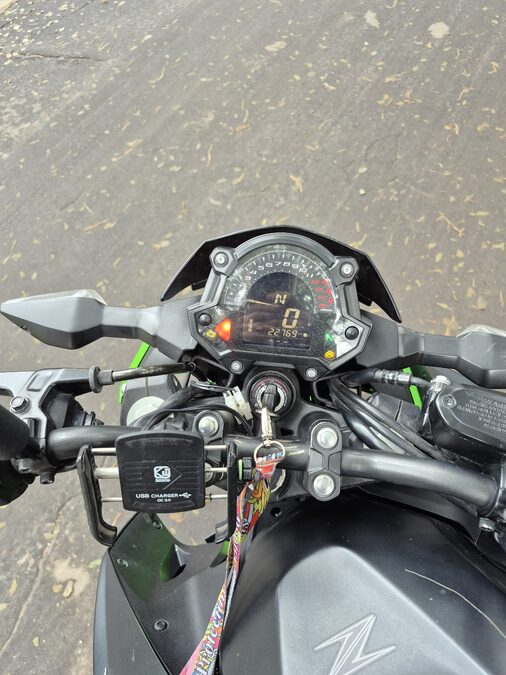 Kawasaki Z400 2022