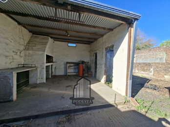 VENTA CASA SOBRE CALLE LOS JAZMINES