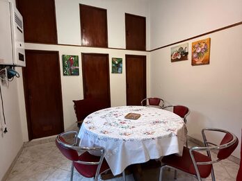 CASA 2 DORM CON COCHERA EN PLENO CENTRO - APTA CRÉDITO