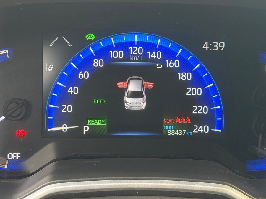 Titular Vende Toyota Corolla 1.8 SEG HÍBRIDO CVT - MODELO 2020 - EN GARANTÍA
