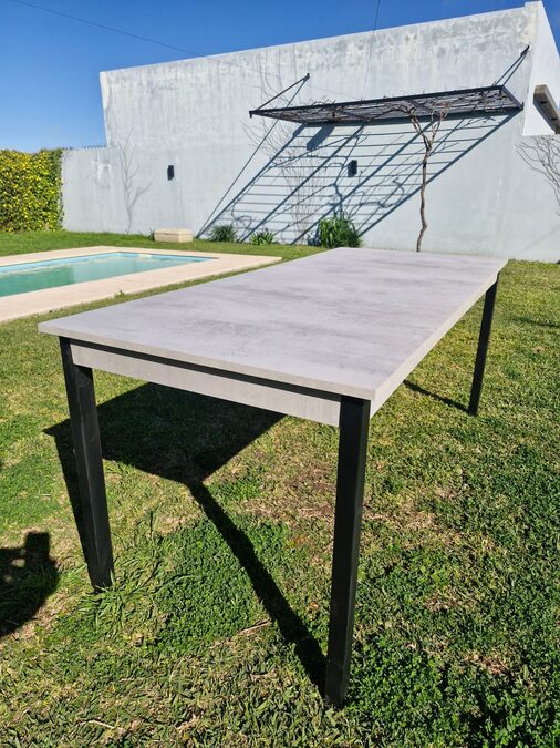 Mesa nueva de comedor para 8 personas