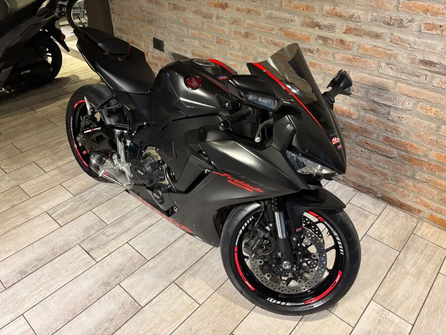 HONDA MOTOS  CBR  1000 RR . Recibo Vehículo.