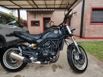 Vendo Benelli Leoncino 500 Trail, como nueva!